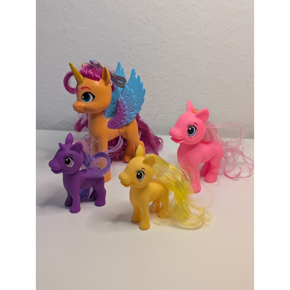 My Little Pony Sunny Starscout Ribbon Hairstyles + 3 Other Ponies